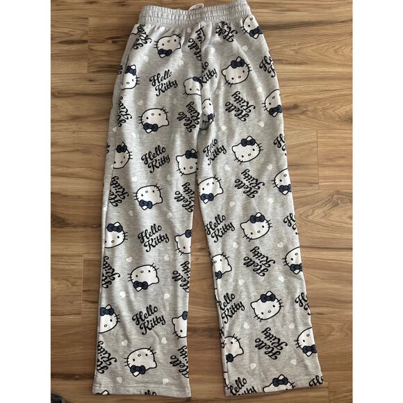 Hello Kitty by Sanrio Printed Gray Sweatpants - Picture 3 of 5